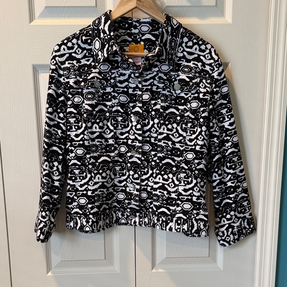 % Ruby Rd sz 10 Black & White Tribal Print Jacket